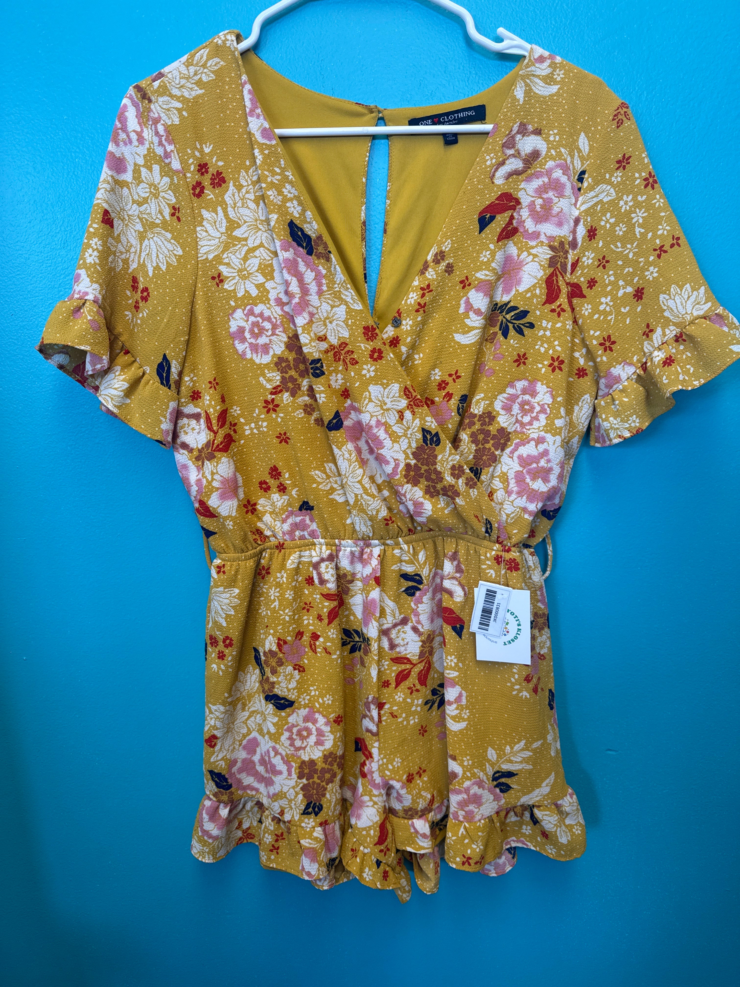 WOMEN'S CLOTHING ALL ITEMS RANDOM